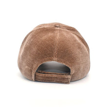 Carregar imagem no visualizador da galeria, Velour Ball Cap
