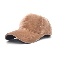 Carregar imagem no visualizador da galeria, Velour Ball Cap
