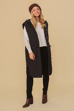 Carica l&#39;immagine nel visualizzatore di Gallery, Oversized Quilted Midi Jacket
