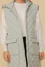 Carica l&#39;immagine nel visualizzatore di Gallery, Oversized Quilted Midi Jacket
