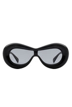 Загрузить изображение в средство просмотра галереи, Oversize Retro Oval Modern Chic Fashion Sunglasses
