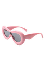 Load image into Gallery viewer, Oversize Retro Oval Modern Chic Fashion Sunglasses
