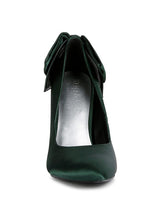 Carregar imagem no visualizador da galeria, HORNET Green Satin Stiletto Pump Sandals
