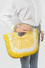 Carregar imagem no visualizador da galeria, Faux Straw Lemon Bamboo Handle Summer Tote
