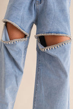 Carica l&#39;immagine nel visualizzatore di Gallery, Blue B Edgy Slit Rhinestone Blue Washed Denim Wide Leg Jeans
