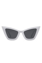 Load image into Gallery viewer, Cramilo Eyewear Square Retro Fashion Cat Eye Sunglasses
