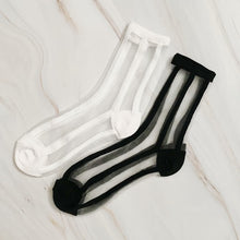 Cargar imagen en el visor de la galería, Chic In Line sheer Socks Set Of 2 Pairs
