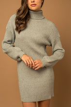 Carregar imagem no visualizador da galeria, Gilli Turtle Neck Balloon Sleeve Sweater Mini Dress
