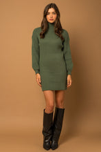 Carregar imagem no visualizador da galeria, Gilli Turtle Neck Balloon Sleeve Sweater Mini Dress
