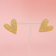 Carica l&#39;immagine nel visualizzatore di Gallery, Lara Land Heart Earrings
