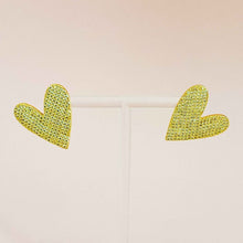 Carica l&#39;immagine nel visualizzatore di Gallery, Lara Land Heart Earrings
