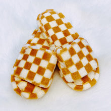 Cargar imagen en el visor de la galería, Ellison and Young Luxe Lounge Checker Cozy Slippers
