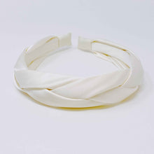 Carregar imagem no visualizador da galeria, Ellison and Young Satin Silk Braid Headband
