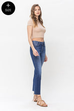 Load image into Gallery viewer, Plus Size High Rise Slim Straight Jeans
