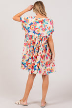 Ladda upp bild till gallerivisning, SAGE + FIG Vibrant Floral Button Down Short Sleeve Dress
