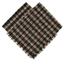 Carregar imagem no visualizador da galeria, Tweed Please Luxe Poncho
