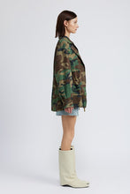 Load image into Gallery viewer, Emory Park Camo Button Down Jacket
