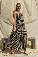 Carregar imagem no visualizador da galeria, Gilli Sleeveless Mixed Striped Maxi Tiered Dress
