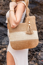 Carregar imagem no visualizador da galeria, Valeria Two-Tone Straw Tote
