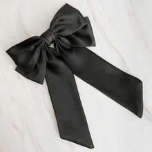 Загрузить изображение в средство просмотра галереи, Ellison and Young Doubled Satin Bow Hair Clip
