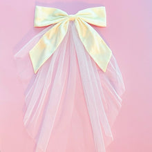 Ladda upp bild till gallerivisning, OMG Beauty Veil Bow Hair Clip
