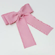 Cargar imagen en el visor de la galería, Frilled and Textured Doubled Bow Hair Clip
