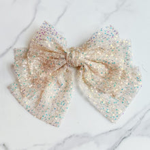 Загрузить изображение в средство просмотра галереи, Ellison and Young Shimmer Glam Bow Hair Clip
