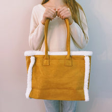 Cargar imagen en el visor de la galería, Ellison and Young Luxe Plush Cozy Tote Shoulder Bag
