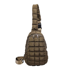 Carregar imagem no visualizador da galeria, Skyler Quilted Puffer Sling
