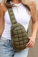 Carregar imagem no visualizador da galeria, Skyler Quilted Puffer Sling
