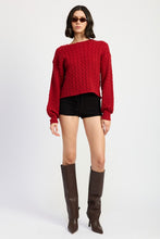 Загрузить изображение в средство просмотра галереи, Emory Park Rolled Hem Cable Knit Cropped Sweater
