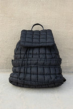 Carregar imagem no visualizador da galeria, Stevie Quilted Puffer Backpack
