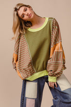 Cargar imagen en el visor de la galería, BiBi Color Block Striped Round Neck Sweatshirt
