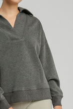 Ladda upp bild till gallerivisning, Umgee Johnny Collar Dropped Shoulder Sweatshirt
