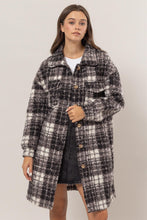 Carregar imagem no visualizador da galeria, HYFVE Plaid Button Down Longline Shacket
