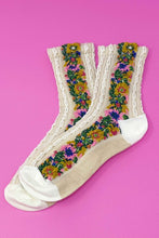 Carregar imagem no visualizador da galeria, Noble Floral Beauty Socks
