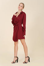 Ladda upp bild till gallerivisning, Lilou Satin Collared Wrap Mini Dress
