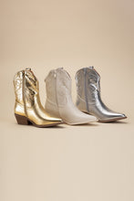 Carregar imagem no visualizador da galeria, WILLA-1 Western Booties
