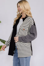 Cargar imagen en el visor de la galería, Celeste Striped Button Up Dropped Shoulder Shacket
