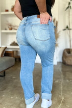 Ladda upp bild till gallerivisning, Judy Blue Distressed Patch Pocket Straight Leg Blue Washed Denim Jeans
