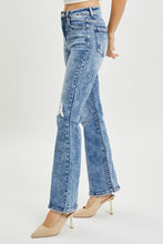 Cargar imagen en el visor de la galería, RISEN High Waisted Distressed Blue Denim Flared Leg Jeans
