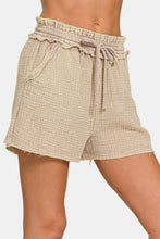 Carregar imagem no visualizador da galeria, Zenana Washed Frayed Hem Drawstring Shorts
