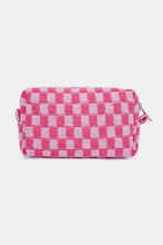 Carregar imagem no visualizador da galeria, Zenana Checkered Pattern Knitted Cosmetic Pouch
