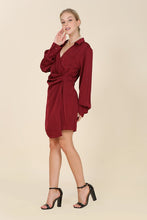 Ladda upp bild till gallerivisning, Lilou Satin Collared Wrap Mini Dress
