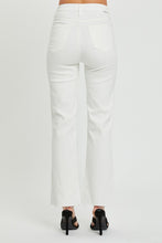 Ladda upp bild till gallerivisning, RISEN Tummy Control White Demin Straight Leg Jeans
