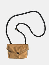 Carica l&#39;immagine nel visualizzatore di Gallery, Himawari Solid Color Envelope Shape Crossbody Bag with Removable Strap
