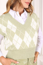 Ladda upp bild till gallerivisning, Lilou Green Argyle Yarn Dyed Knit Sweater Vest 
