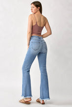 Carica l&#39;immagine nel visualizzatore di Gallery, RISEN High Rise Frayed Hem Blue Denim Bootcut Jeans
