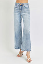 Ladda upp bild till gallerivisning, RISEN Tummy Control Blue Washed Denim Cropped Wide Leg Jeans
