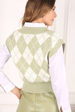 Ladda upp bild till gallerivisning, Lilou Green Argyle Yarn Dyed Knit Sweater Vest
